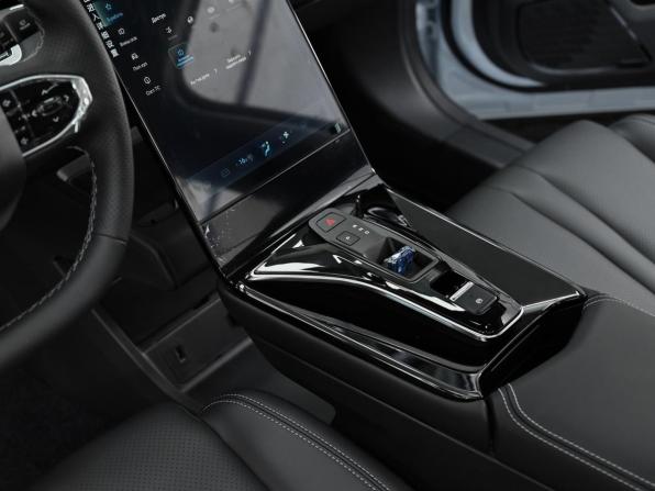 Dongfeng Mage с пробегом 2025 года, цена 2 499 000 рублей, 14 км, внедорожник, Автокод Объявления