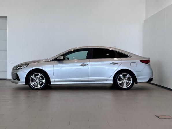 Hyundai Sonata VII (LF) Рестайлинг с пробегом 2018 года, цена 1 750 000 рублей, 146034 км, седан, Автокод Объявления