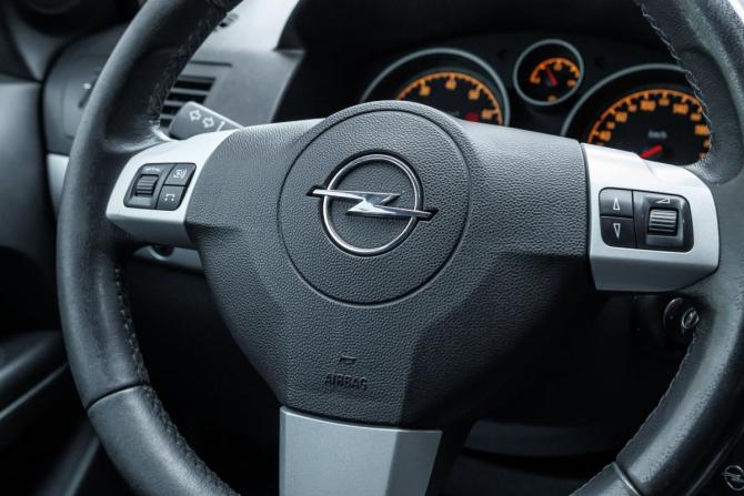 Opel Astra H Рестайлинг с пробегом 2011 года, цена 440 000 рублей, 172450 км, хэтчбек, Автокод Объявления
