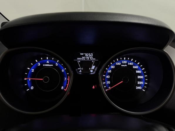Hyundai Elantra V (MD) с пробегом 2011 года, цена 750 000 рублей, 207969 км, седан, Автокод Объявления