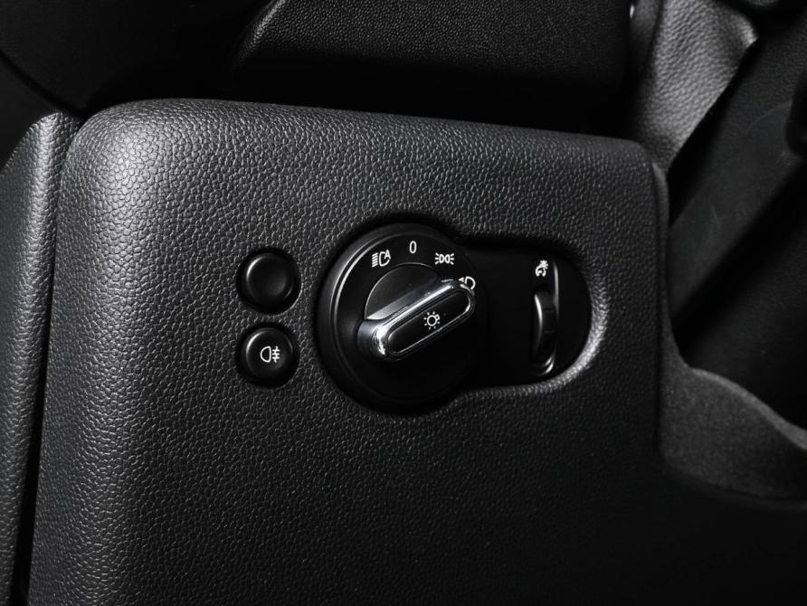 Mini Hatch III (F55/F56) Ростов-на-Дону  - изображение 30