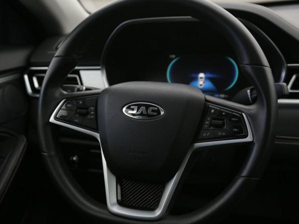 JAC J7 I с пробегом 2023 года, цена 1 286 000 рублей, 33000 км, лифтбек, Автокод Объявления