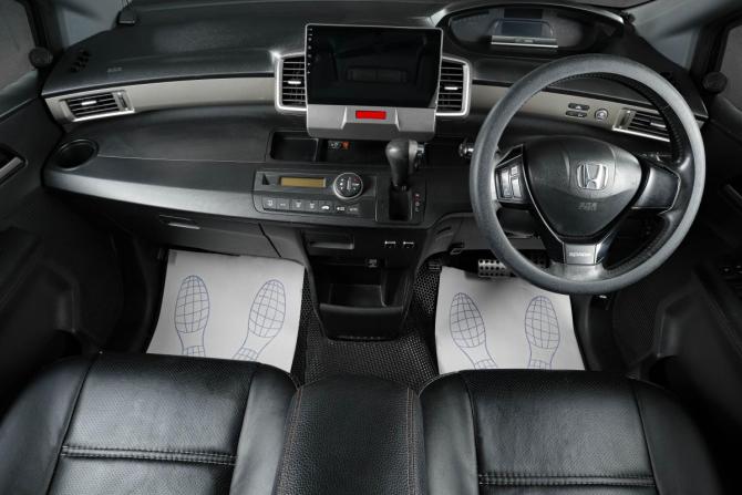 Honda Freed I Рестайлинг с пробегом 2011 года, цена 1 179 000 рублей, 121000 км, компактвэн, Автокод Объявления