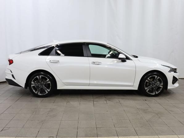 Kia K5 III с пробегом 2021 года, цена 2 790 000 рублей, 82424 км, седан, Автокод Объявления