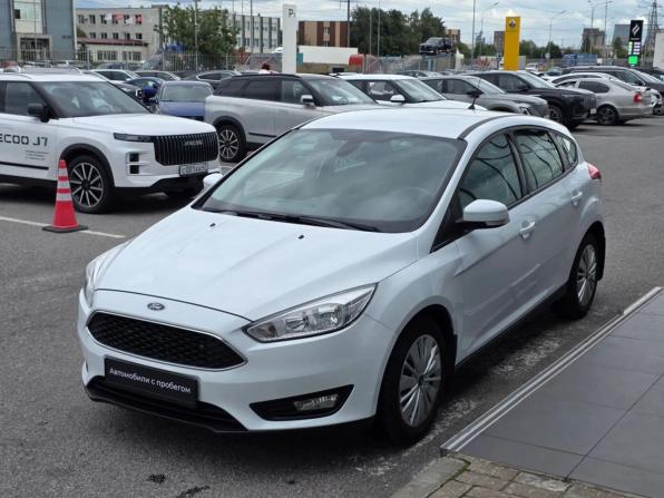 Ford Focus III Рестайлинг с пробегом 2015 года, цена 1 469 000 рублей, 7846 км, хэтчбек, Автокод Объявления