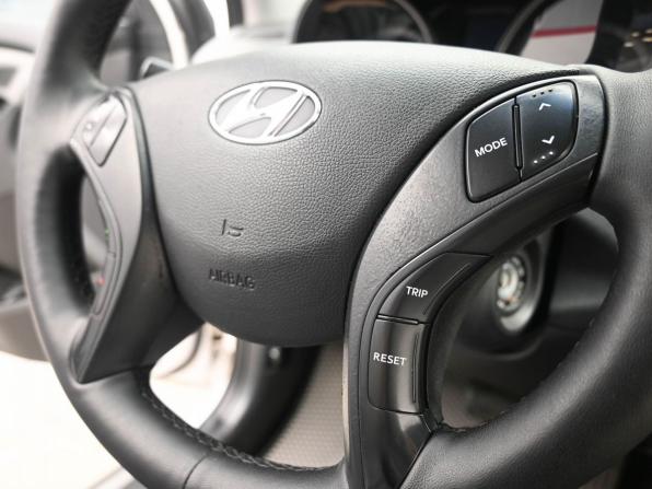 Hyundai Elantra V (MD) Рестайлинг с пробегом 2014 года, цена 1 249 000 рублей, 179997 км, седан, Автокод Объявления