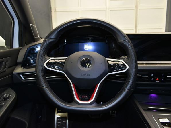 Volkswagen Golf GTI VIII с пробегом 2021 года, цена 3 717 000 рублей, 69824 км, хэтчбек, Автокод Объявления