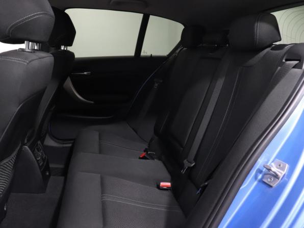 BMW 1 серии II (F20/F21) Рестайлинг 2 с пробегом 2017 года, цена 1 679 900 рублей, 94108 км, хэтчбек, Автокод Объявления