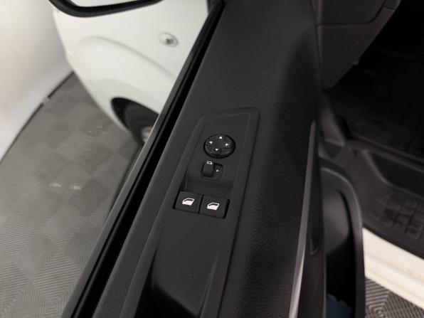 Peugeot Traveller I с пробегом 2021 года, цена 3 200 000 рублей, 93714 км, минивэн, Автокод Объявления