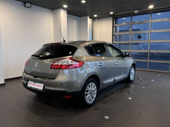 Renault Megane III с пробегом 2012 года, цена 720 000 рублей, 220875 км, хэтчбек, Автокод Объявления