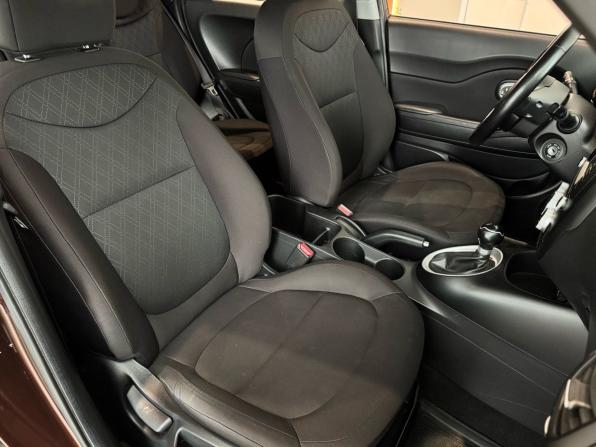 Kia Soul II Рестайлинг с пробегом 2018 года, цена 1 495 000 рублей, 135500 км, хэтчбек, Автокод Объявления