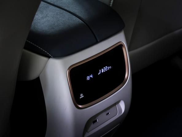Exeed VX I Рестайлинг с пробегом 2023 года, цена 3 435 000 рублей, 44078 км, внедорожник, Автокод Объявления