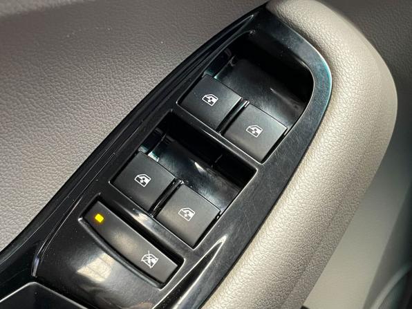 Chevrolet Orlando I с пробегом 2012 года, цена 1 247 000 рублей, 177044 км, компактвэн, Автокод Объявления
