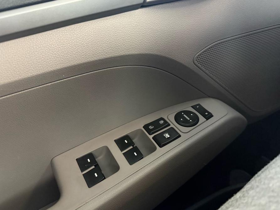 Hyundai Elantra VI (AD) Уфа  - изображение 15
