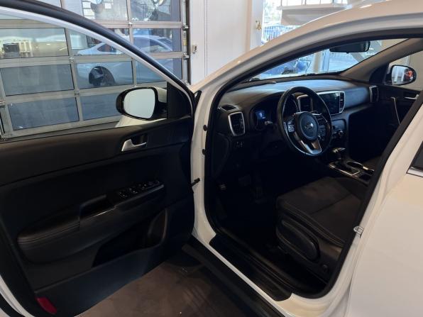 Kia Sportage IV Рестайлинг с пробегом 2018 года, цена 2 040 000 рублей, 153558 км, внедорожник, Автокод Объявления