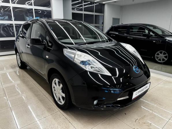 Nissan Leaf I (ZE0/AZE0) с пробегом 2011 года, цена 800 000 рублей, 73000 км, хэтчбек, Автокод Объявления
