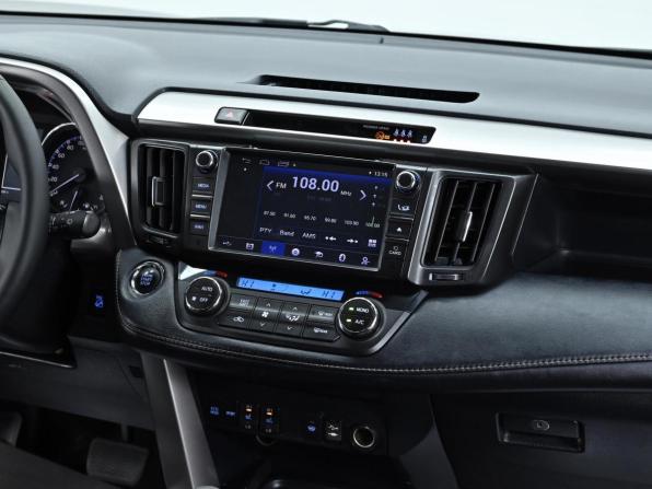 Toyota RAV4 IV (XA40) Рестайлинг с пробегом 2017 года, цена 1 699 000 рублей, 158000 км, внедорожник, Автокод Объявления