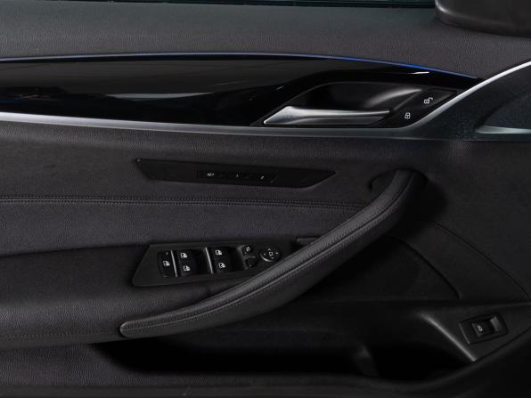 BMW 5 серии VII (G30/G31/G38) с пробегом 2018 года, цена 2 990 000 рублей, 159000 км, седан, Автокод Объявления