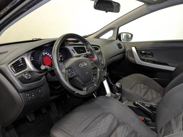 Kia Ceed II с пробегом 2014 года, цена 975 000 рублей, 154944 км, универсал, Автокод Объявления