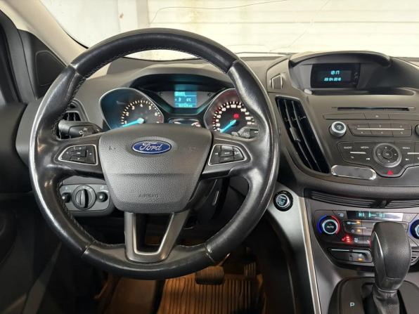 Ford Kuga II Рестайлинг с пробегом 2018 года, цена 1 489 000 рублей, 167126 км, внедорожник, Автокод Объявления