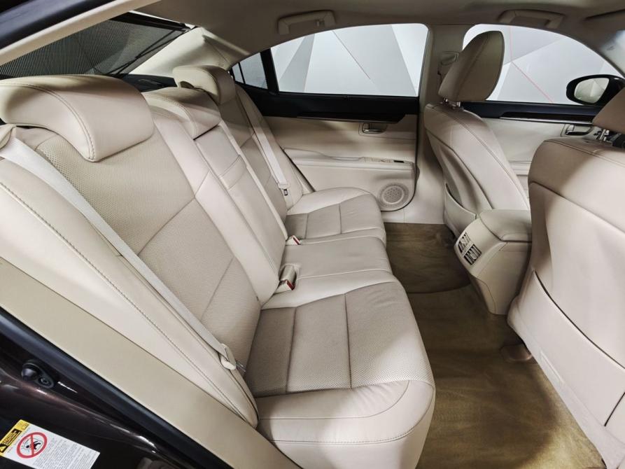 Lexus ES VI Москва  - изображение 16