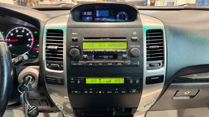 Toyota Land Cruiser Prado 120 Series Рестайлинг с пробегом 2008 года, цена 2 150 000 рублей, 222272 км, внедорожник, Автокод Объявления