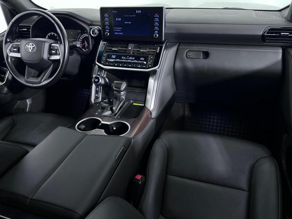 Toyota Land Cruiser 300 Series с пробегом 2023 года, цена 8 599 000 рублей, 141938 км, внедорожник, Автокод Объявления