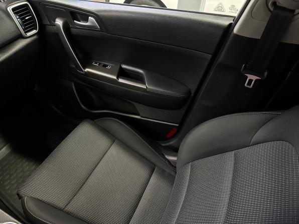 Kia Sportage IV Рестайлинг с пробегом 2020 года, цена 2 360 000 рублей, 90500 км, внедорожник, Автокод Объявления