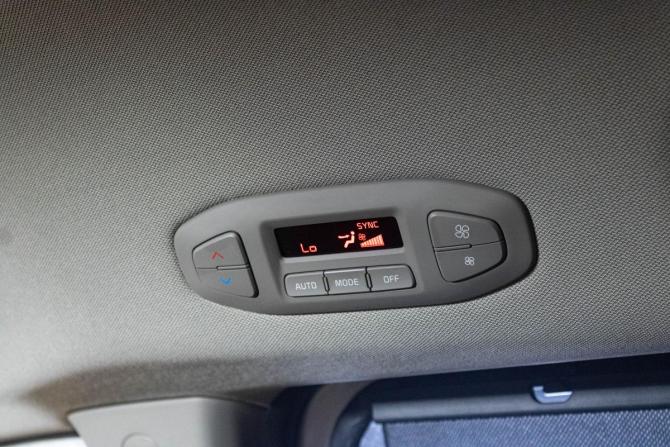 Kia Carnival III с пробегом 2018 года, цена 2 860 000 рублей, 134850 км, минивэн, Автокод Объявления