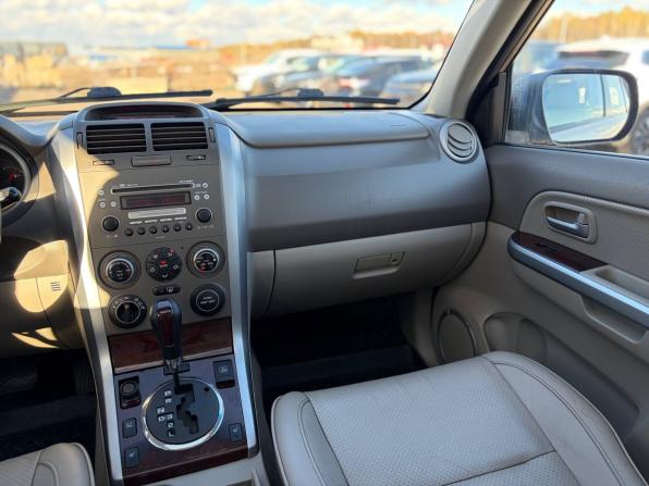 Suzuki Grand Vitara II с пробегом 2008 года, цена 715 000 рублей, 178515 км, внедорожник, Автокод Объявления