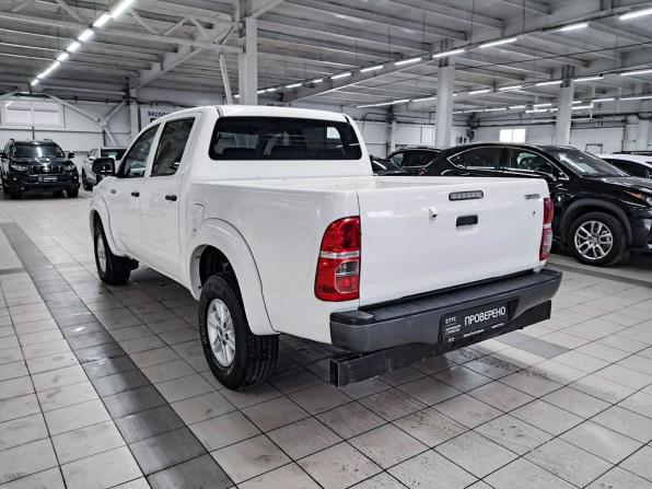 Toyota Hilux VII Рестайлинг с пробегом 2014 года, цена 1 830 000 рублей, 267368 км, offers.body_type.unknown, Автокод Объявления