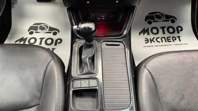 Kia Sorento II Рестайлинг с пробегом 2017 года, цена 1 870 000 рублей, 217496 км, внедорожник, Автокод Объявления