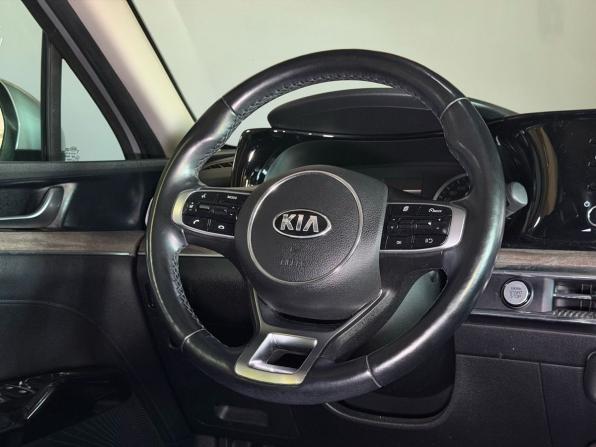 Kia K5 III с пробегом 2021 года, цена 2 550 000 рублей, 112232 км, седан, Автокод Объявления