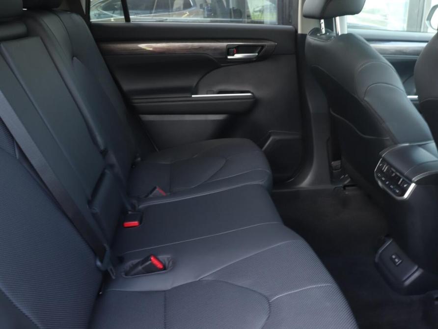 Toyota Highlander IV (XU70) Казань  - изображение 8