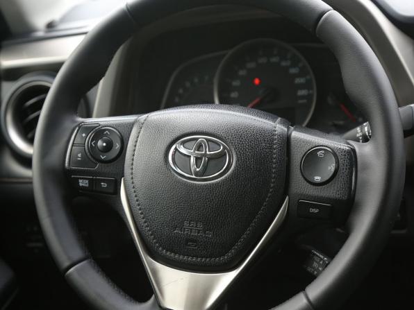 Toyota RAV4 IV (XA40) с пробегом 2013 года, цена 1 572 000 рублей, 223000 км, внедорожник, Автокод Объявления