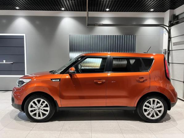 Kia Soul II Рестайлинг с пробегом 2019 года, цена 1 552 000 рублей, 69138 км, хэтчбек, Автокод Объявления