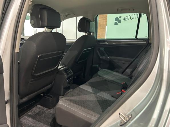 Volkswagen Tiguan II с пробегом 2018 года, цена 2 419 000 рублей, 125876 км, внедорожник, Автокод Объявления