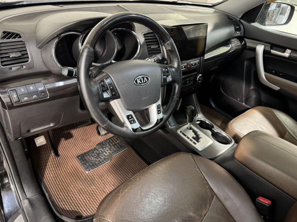 Kia Sorento II с пробегом 2010 года, цена 1 299 800 рублей, 261000 км, внедорожник, Автокод Объявления
