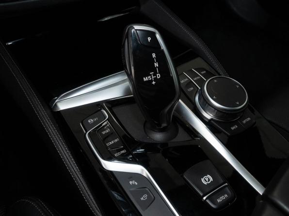 BMW 5 серии VII (G30/G31/G38) с пробегом 2019 года, цена 4 300 000 рублей, 103423 км, седан, Автокод Объявления