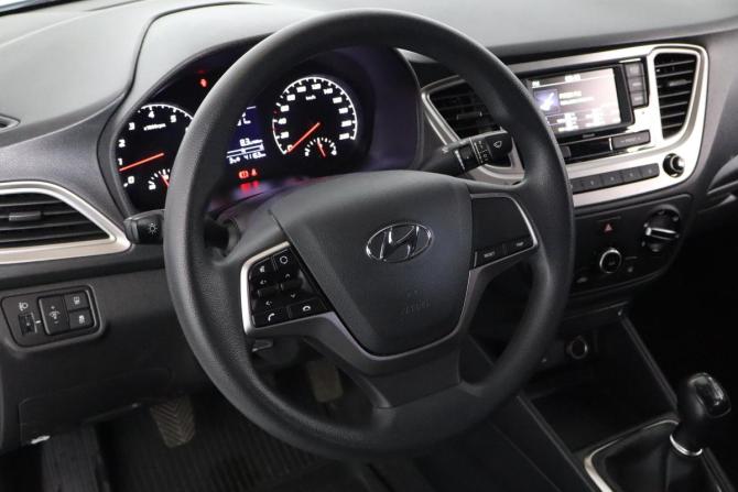 Hyundai Solaris II Рестайлинг с пробегом 2021 года, цена 1 399 000 рублей, 40000 км, седан, Автокод Объявления