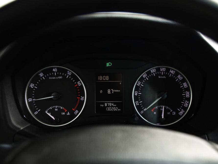 Skoda Octavia II (A5) Рестайлинг Санкт-Петербург  - изображение 12