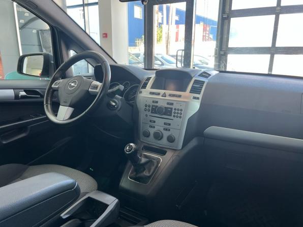 Opel Zafira B Рестайлинг с пробегом 2012 года, цена 799 000 рублей, 91462 км, компактвэн, Автокод Объявления
