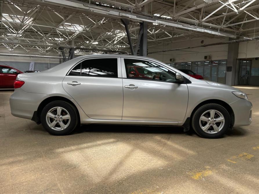 Toyota Corolla X (E140 E150) Рестайлинг Набережные Челны  - изображение 4