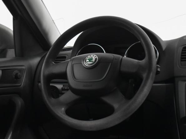 Skoda Yeti I с пробегом 2012 года, цена 573 000 рублей, 166201 км, внедорожник, Автокод Объявления