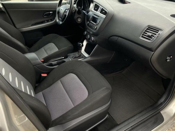 Kia Ceed II с пробегом 2015 года, цена 1 135 000 рублей, 141549 км, хэтчбек, Автокод Объявления