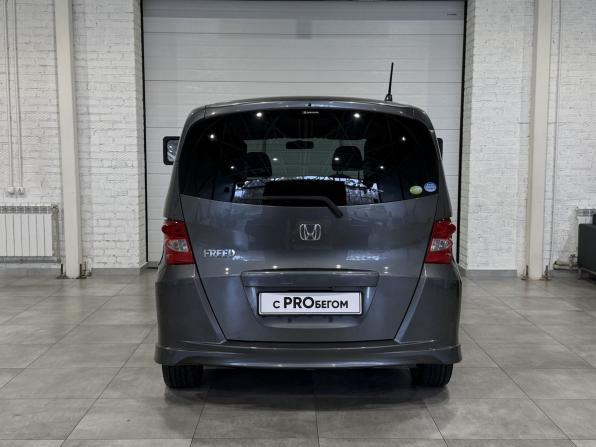 Honda Freed I с пробегом 2010 года, цена 950 000 рублей, 170440 км, компактвэн, Автокод Объявления