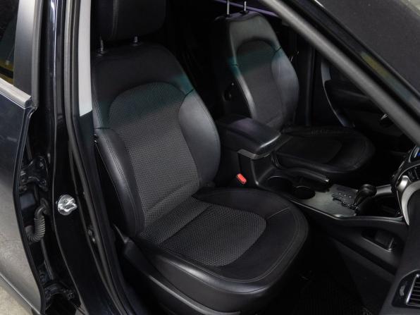 Hyundai ix35 I с пробегом 2010 года, цена 855 000 рублей, 235336 км, внедорожник, Автокод Объявления