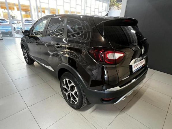Renault Kaptur I с пробегом 2018 года, цена 1 540 000 рублей, 150300 км, внедорожник, Автокод Объявления