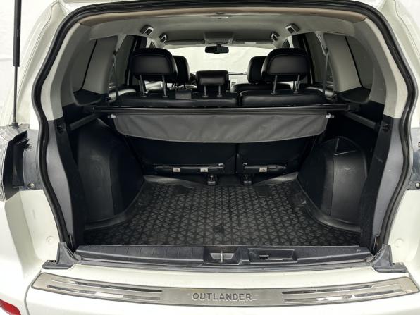 Mitsubishi Outlander II Рестайлинг с пробегом 2012 года, цена 1 420 000 рублей, 292632 км, внедорожник, Автокод Объявления