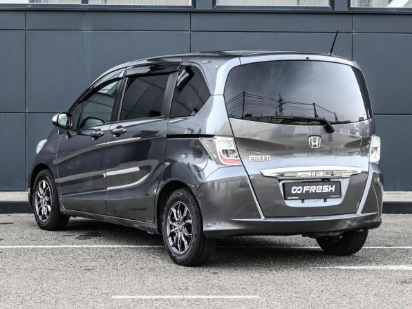 Honda Freed I Рестайлинг с пробегом 2012 года, цена 999 000 рублей, 216211 км, компактвэн, Автокод Объявления